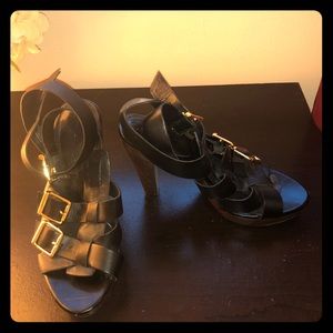 Jessica Simpson black buckles wooden platforms